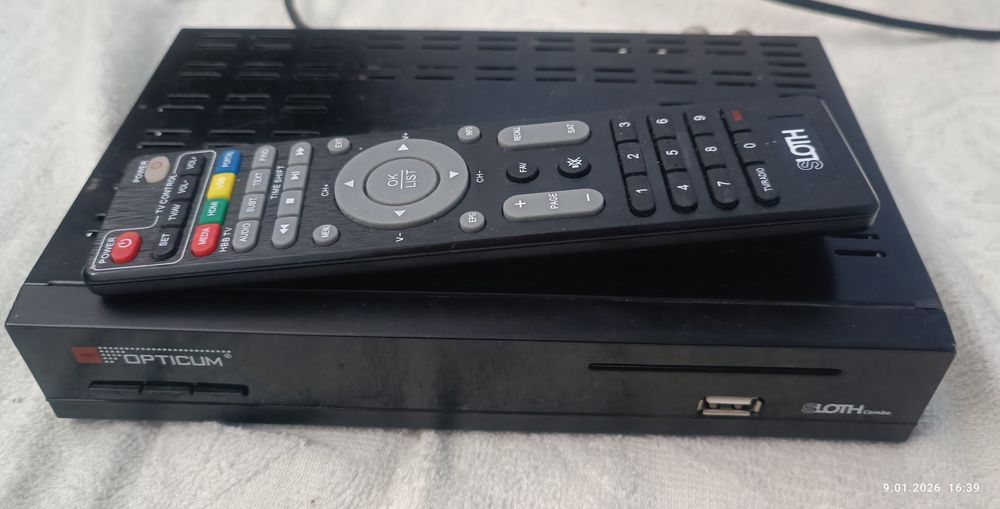 Tuner satelitarny Opticum Sloth