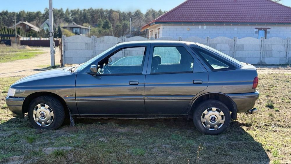 Ford escort 1.4 1992 року