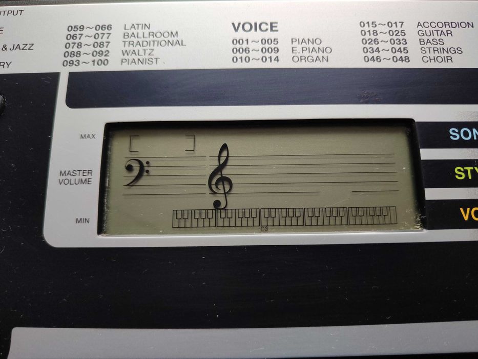 Keyboard YAMAHA YPT-210 uszkodzony