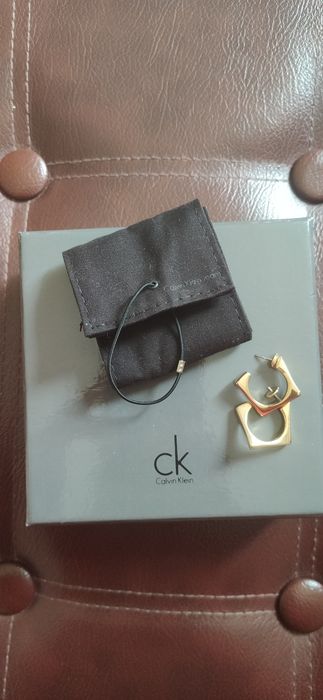 Sprzedam kolczyki Calvin Klein