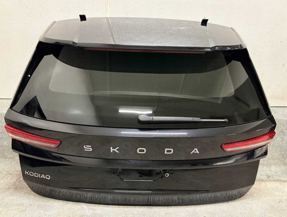 Skoda Kodiaq II 57H Кришка багажника