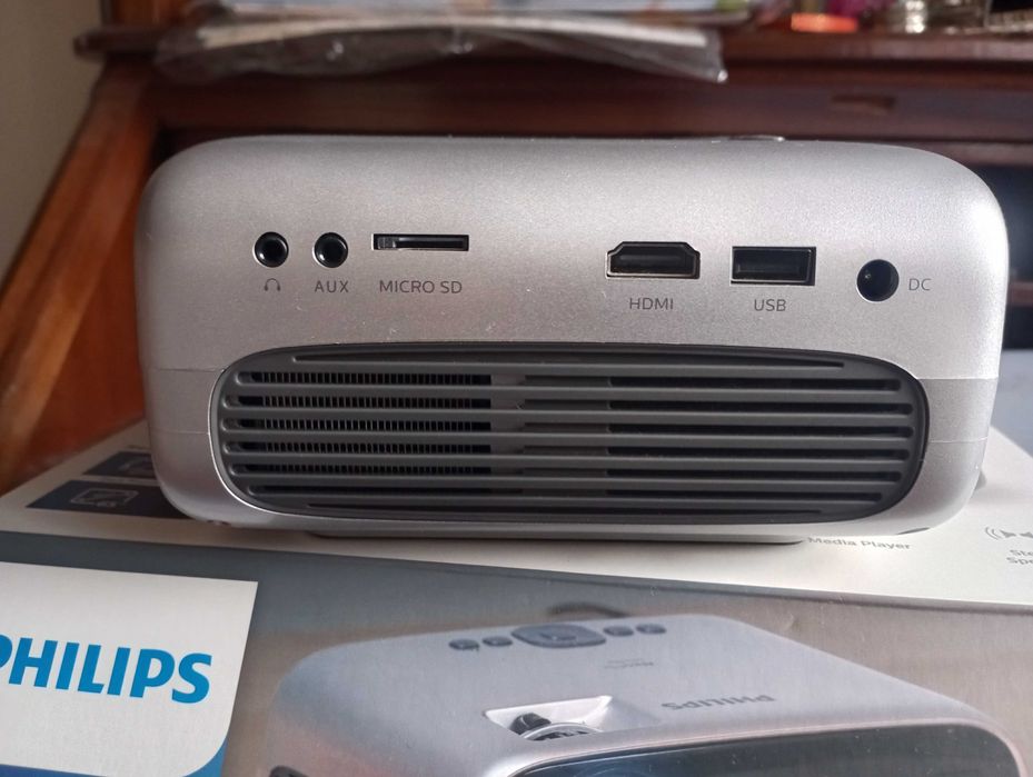 Projetor Philips NeoPix Easy Play NOVO