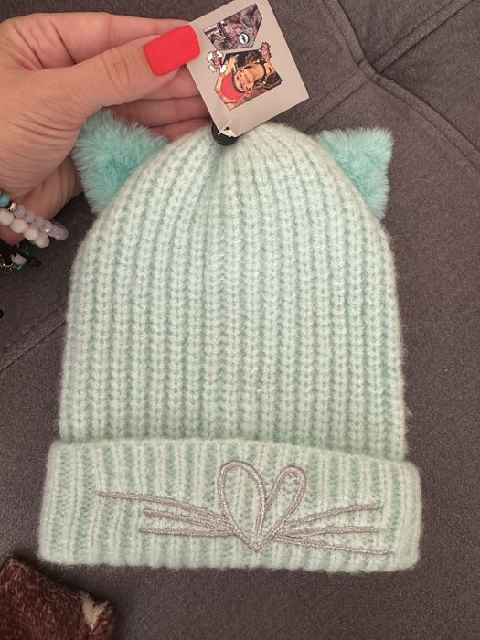 Kotek czapka na zimę dla dziewczynki w kolorze miętowym z uszkami