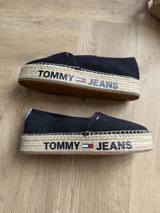 Еспадрільї Tommy Hilfiger