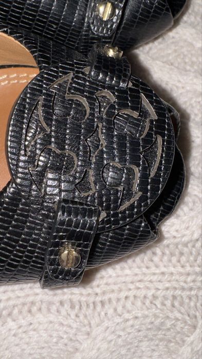 Tory Burch , шкіряні туфлі на танкетці , стан нових, розмір 36