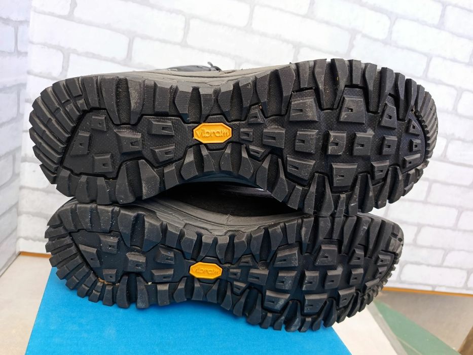 Зимові черевики The Horth ,Brutting  (43р.27.5 см)