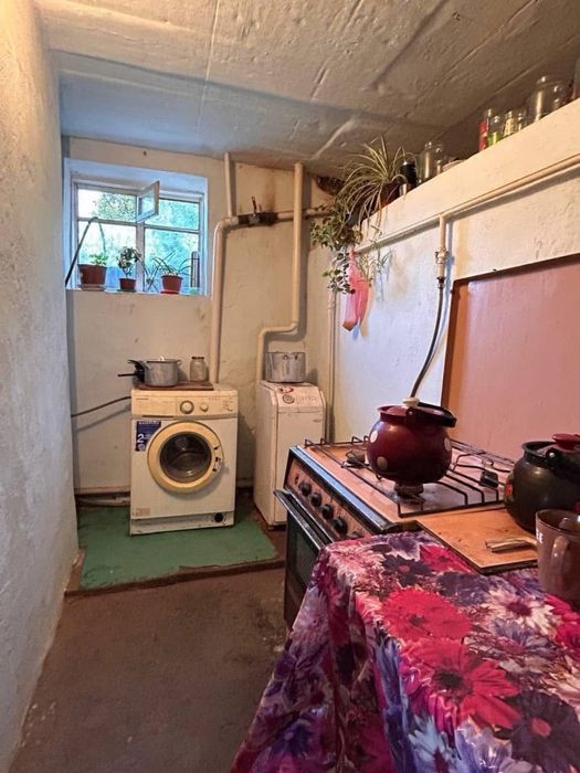 Продам будинок з великою територією