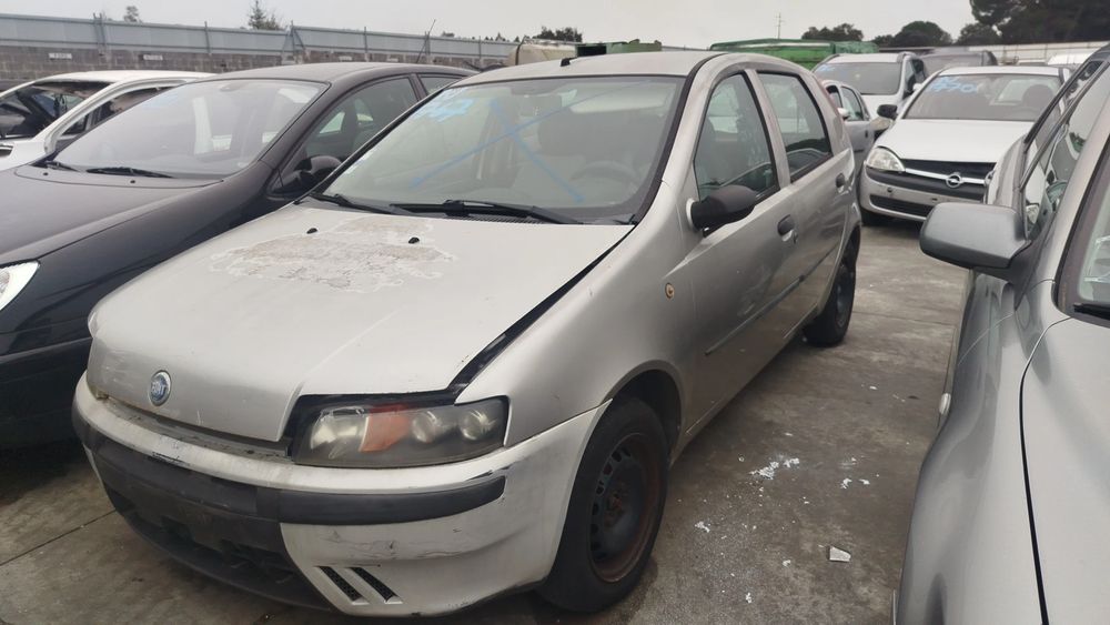 Para peças FIAT Punto (188_)