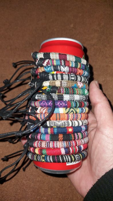 Puseira multicolor
Novas
2,5€/cada