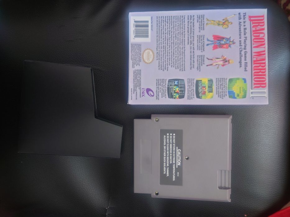 Dragon Warrior II (NES) в коробке