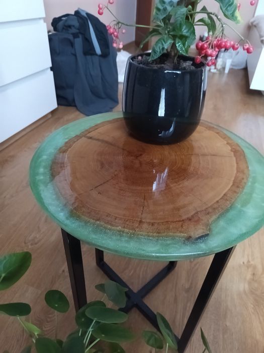 Stolik kawowy, żywica, dębowy