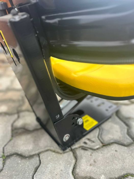 BANCO NOVO TRATOR ULTRA CONFORTÁVEL