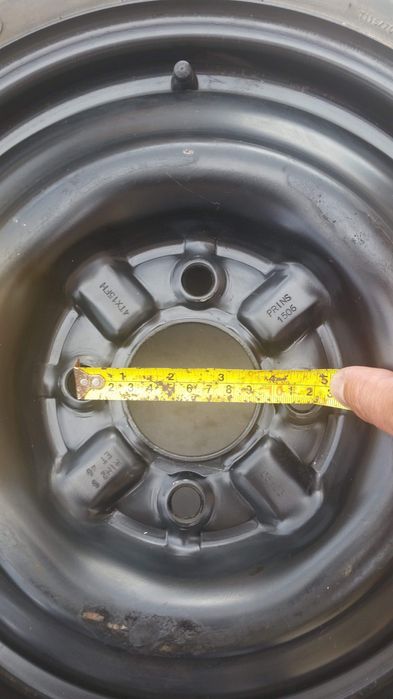 Roda suplente automóvel nova