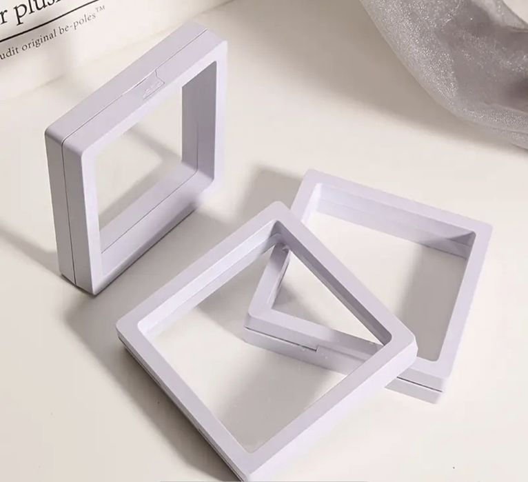 Прозорі виставкові,вітринні коробочки для прикрас,монет,будь чого.