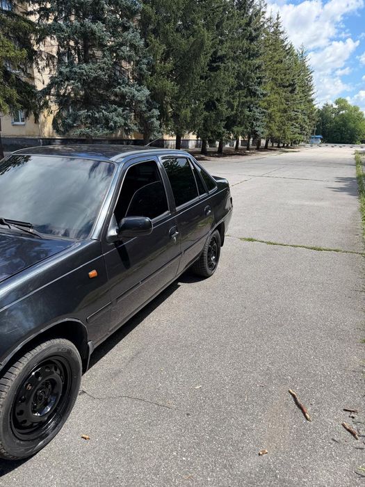 Продам део нексию