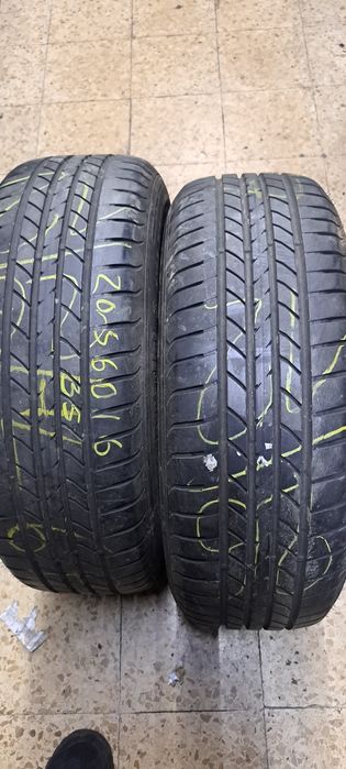 Pneus 205/60/16 Goodyear