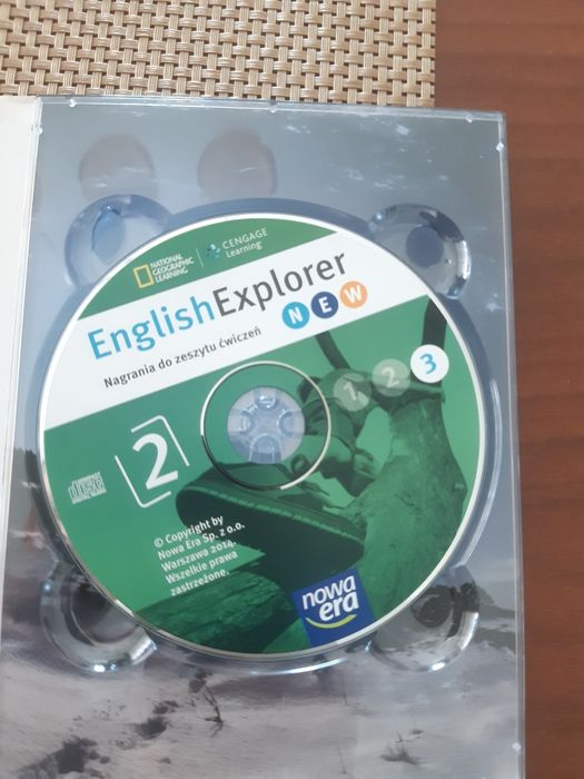 English Explorer New 2 Dogipack: IWB, DVD i 3 audio CD