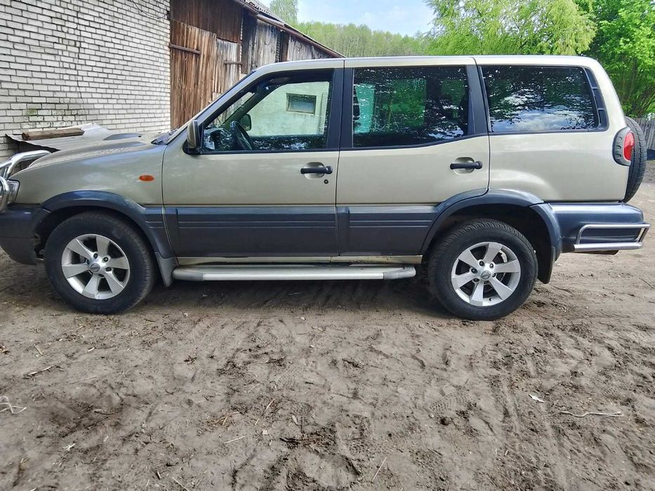 Nissan Terrano 2004 r. 3.0 Diesel 4x4  7 osobowy