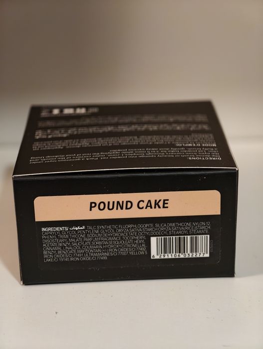 Huda beauty pound cake powder puder 20