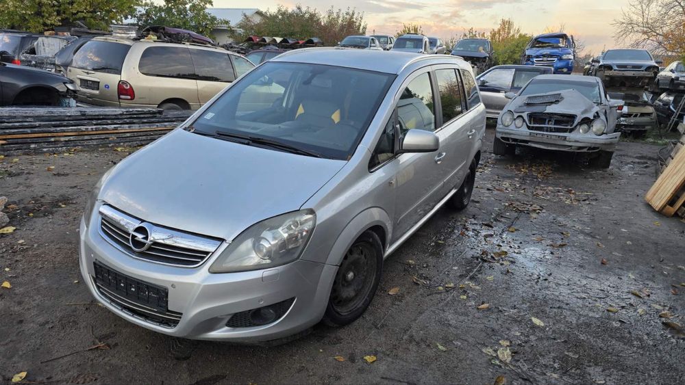 Шрот запчастини розбор Опель Зафіра В 2010рік.1.7диз