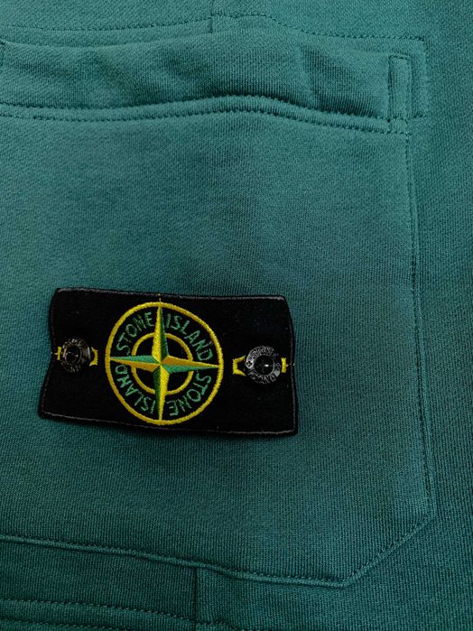 Шорти STONE ISLAND 64651 Garment-Dyed Cotton Shorts Dark Green SI0167-