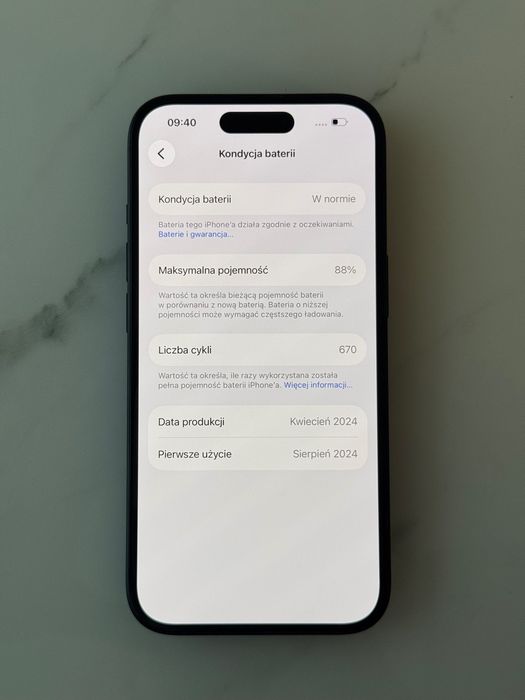 iPhone 15 128GB 88% + AirPods 4 zestaw