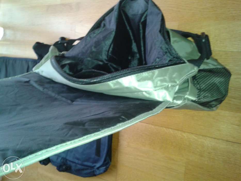 Mochilas ou malas tiracolo novas.