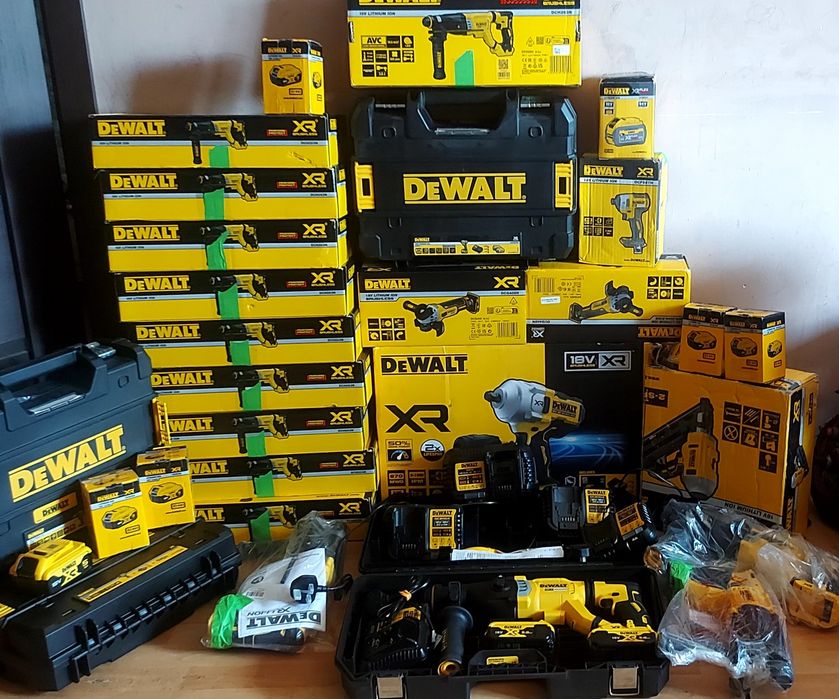 Dewalt інструмент