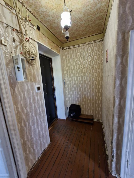 Продаж 3-х кімнатної квартири. Сталінка. 97 квартал.