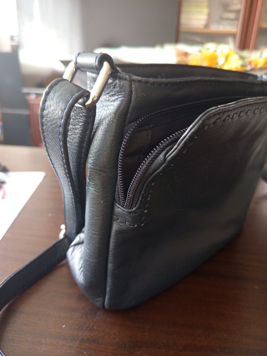 Skóra - torebka granatowa firmy Debenhams