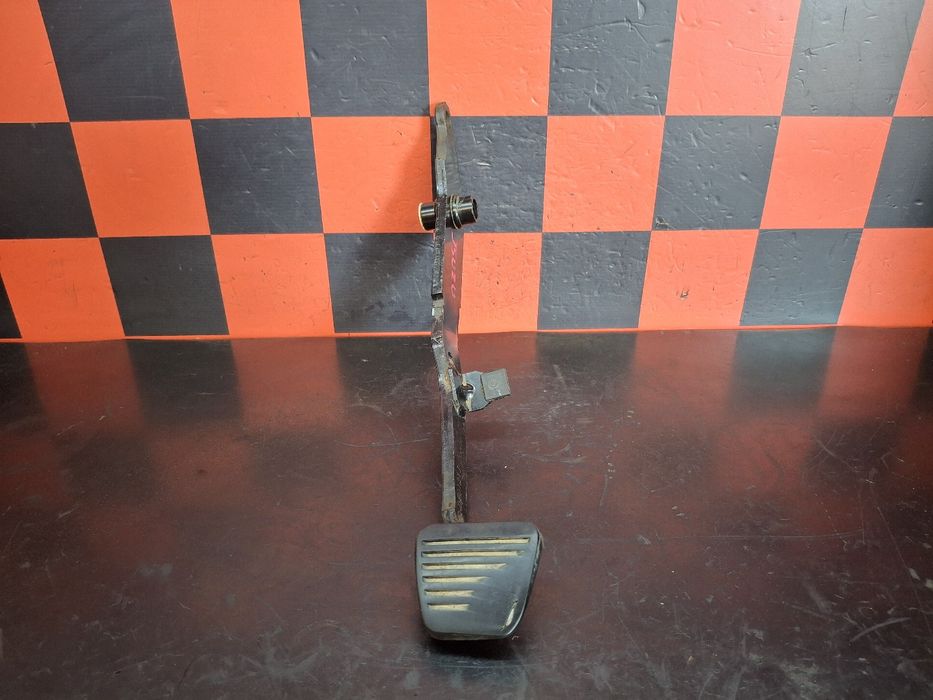 Pedal do travão ISUZU ELF Chassis (NKR8_, NKQ8_)