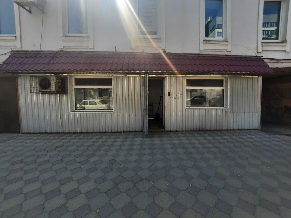 Аренда 140 м2 под магазин,  офис или кафе в районе ЖД вокзал