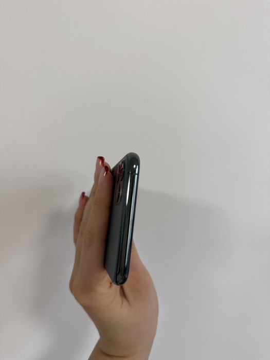 iPhone 11 Pro Max 256GB зелений + чохли у подарунок