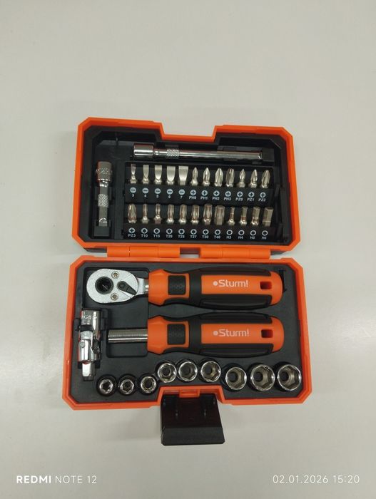 Набір викруток з тріскачкою і насадками 38 предм Sturm.

К