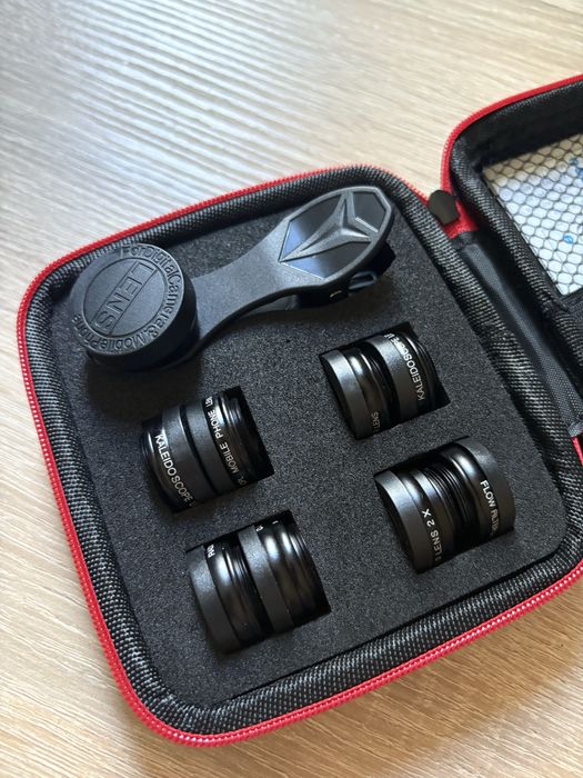 Нові лінзи для смартфону APEXEL