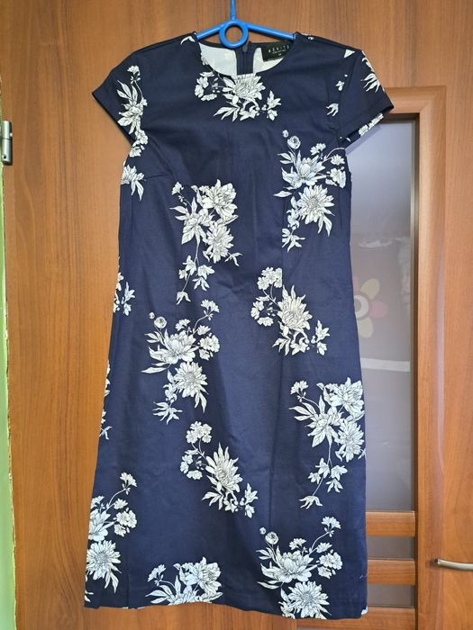 Granatowa sukienka rozmiar 34