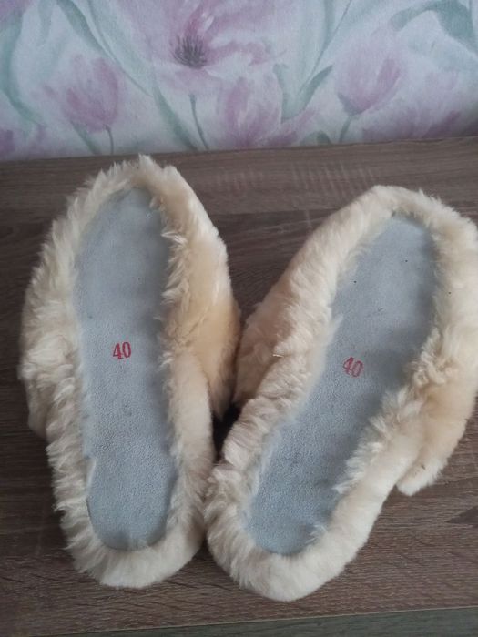 Тапки жіночі.