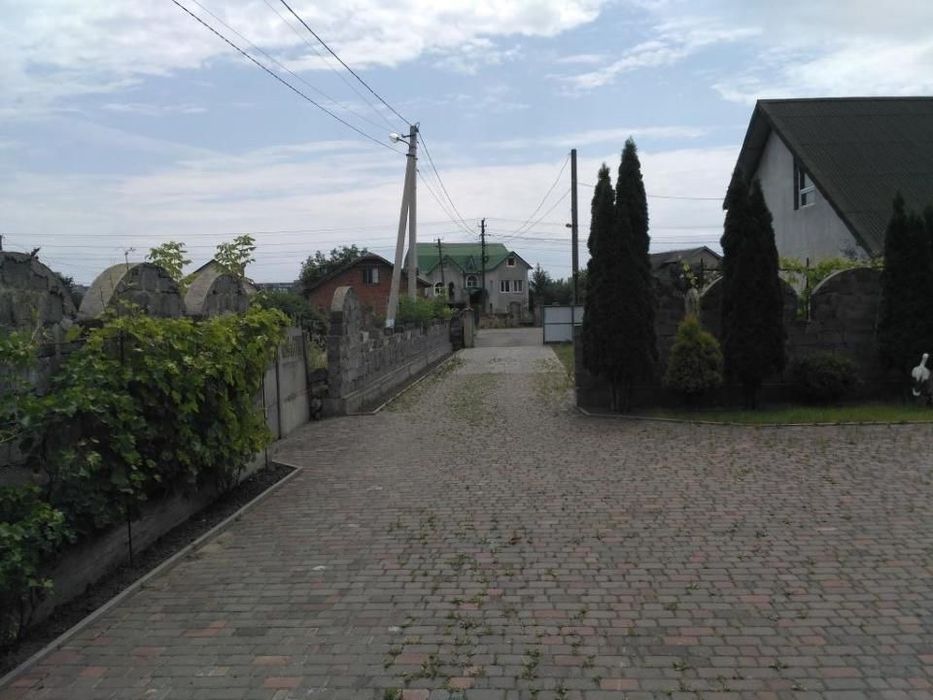 Продається 2 будики  675 кв.м