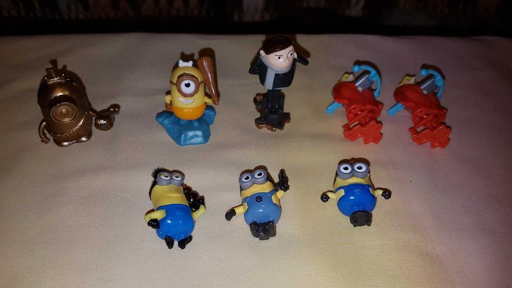 Киндер, фигурки Kinder разные, есть новые, игрушки старая коллекция