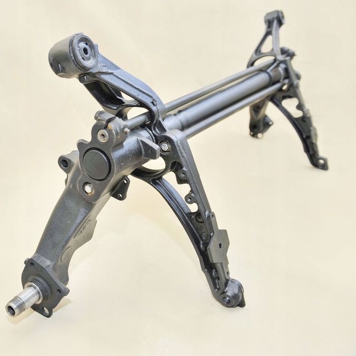 TYLNA BELKA SKRĘTNA oś do Citroen Xsara Picasso