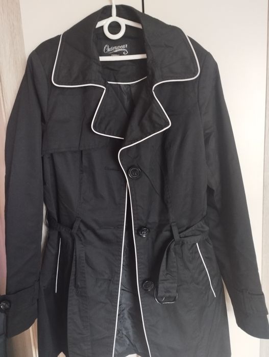 Trencz czarny damski C&A