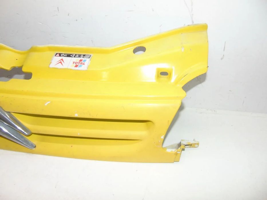 Citroen saxo grelha " nova de stock antigo