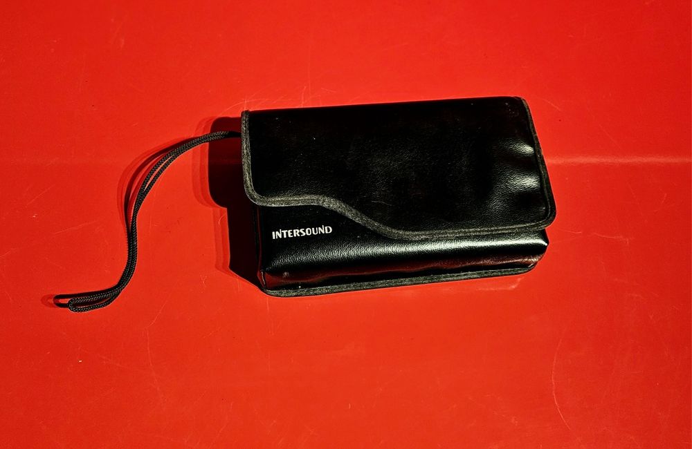 Radio globalne Intersound WE-230 z futerałem