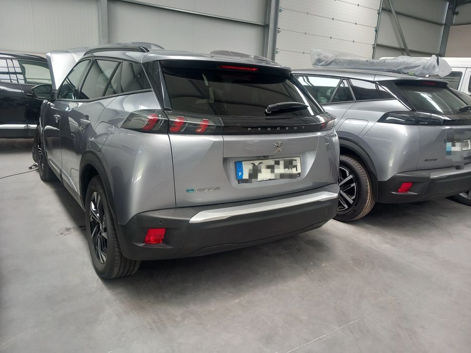 Peugeot e-2008 elétrico 2023