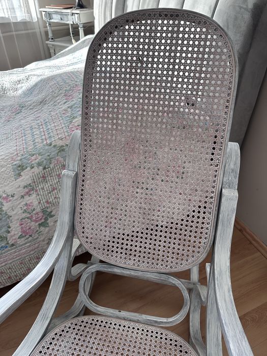 Bujany fotel wiklinowy