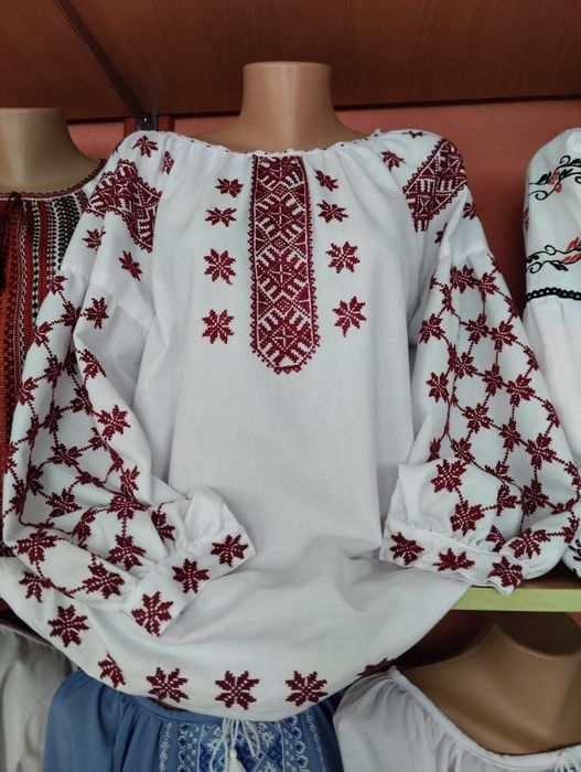 Вишиванки жіночі