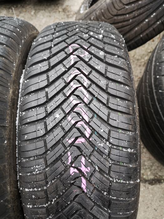 Opona wielosezonowa 195/55/16 Continental Allseason Contact 1szt 87H