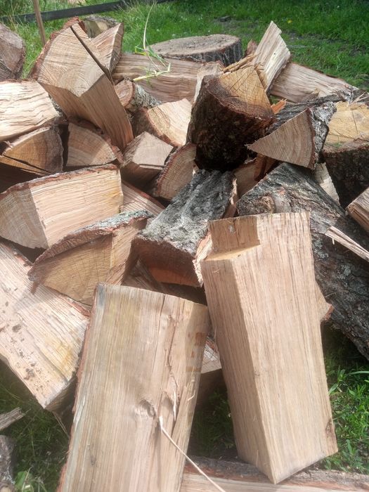 Продам дрова різних порід з доставкою колоті дуб граб ясен береза віль