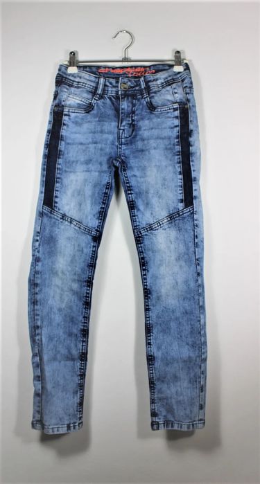 Modne jeansy spodnie dla chlopaka 152 cm wzór Reserved