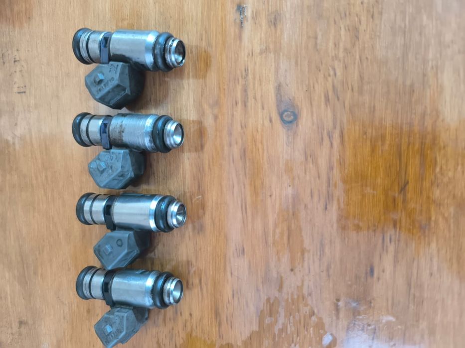 Injetores compatíveis com Saxo, 106